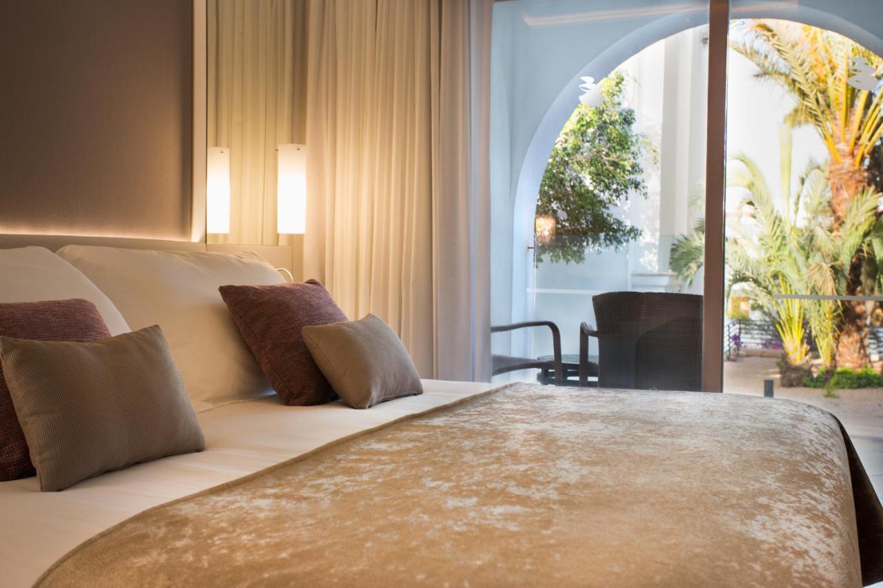 Insotel Tarida Beach Resort & Spa Cala Tarida  Bagian luar foto