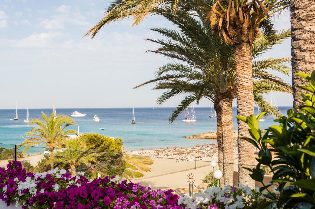 Insotel Tarida Beach Resort & Spa Cala Tarida  Bagian luar foto