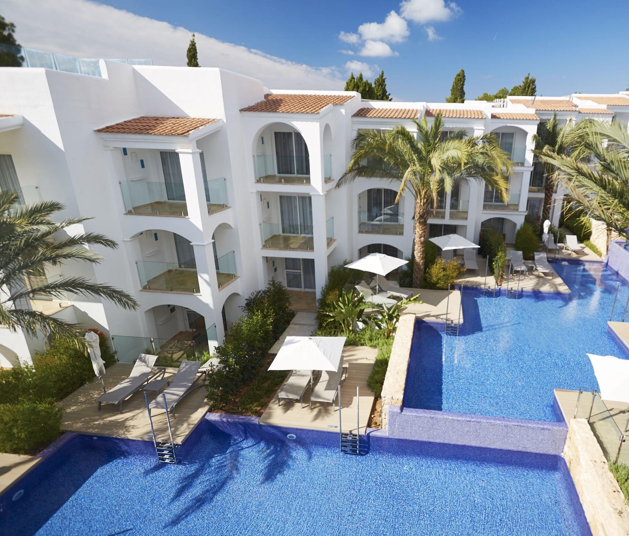 Insotel Tarida Beach Resort & Spa Cala Tarida  Bagian luar foto