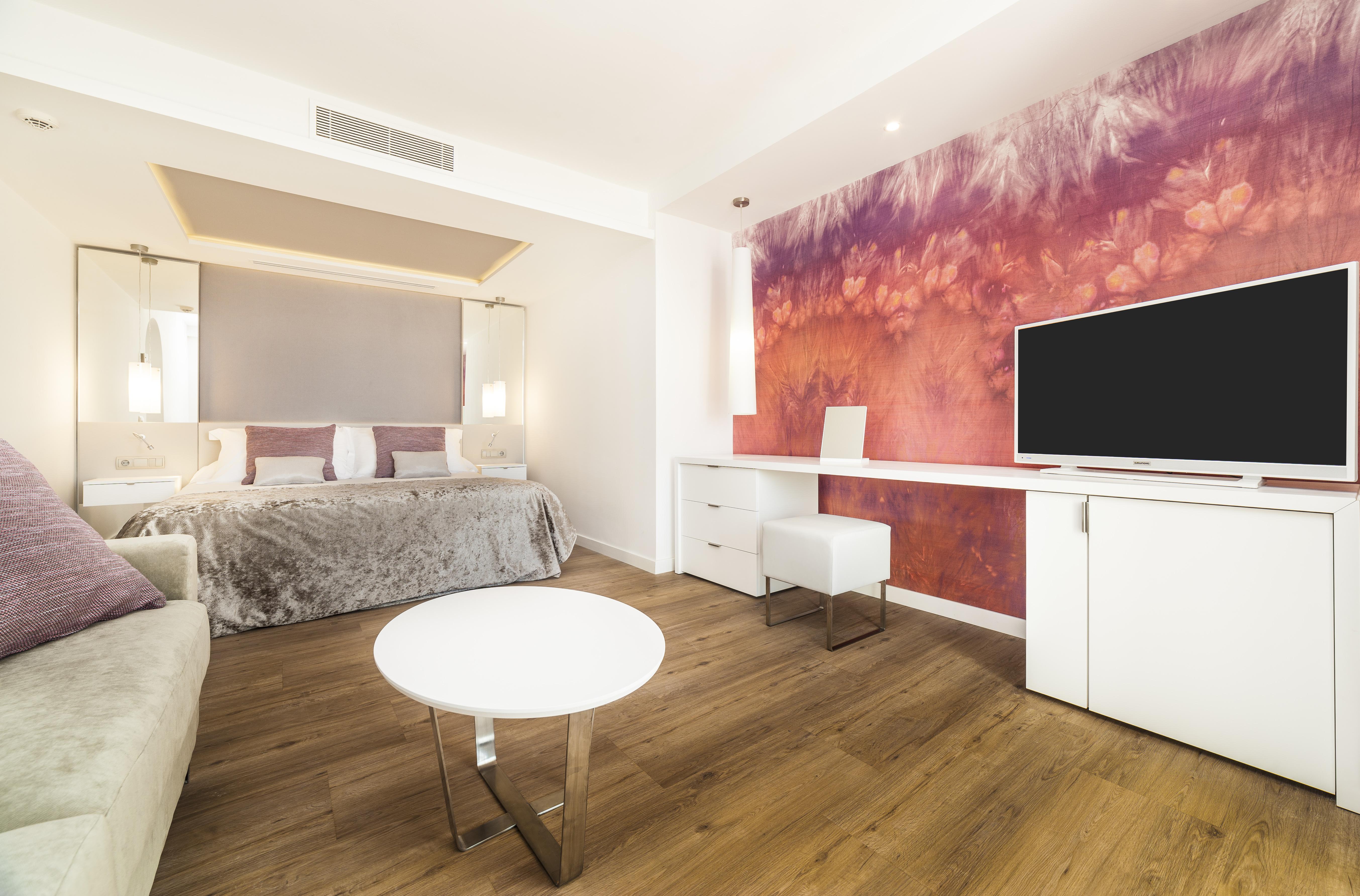 Insotel Tarida Beach Resort & Spa Cala Tarida  Bagian luar foto
