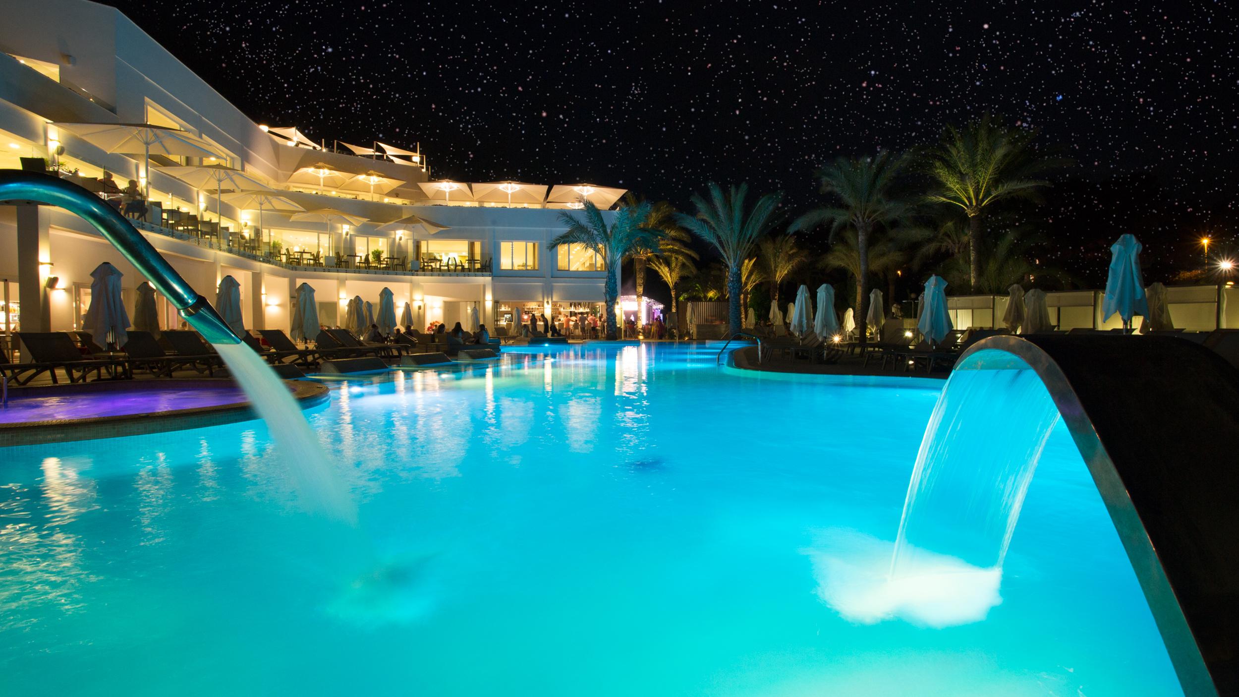 Insotel Tarida Beach Resort & Spa Cala Tarida  Bagian luar foto