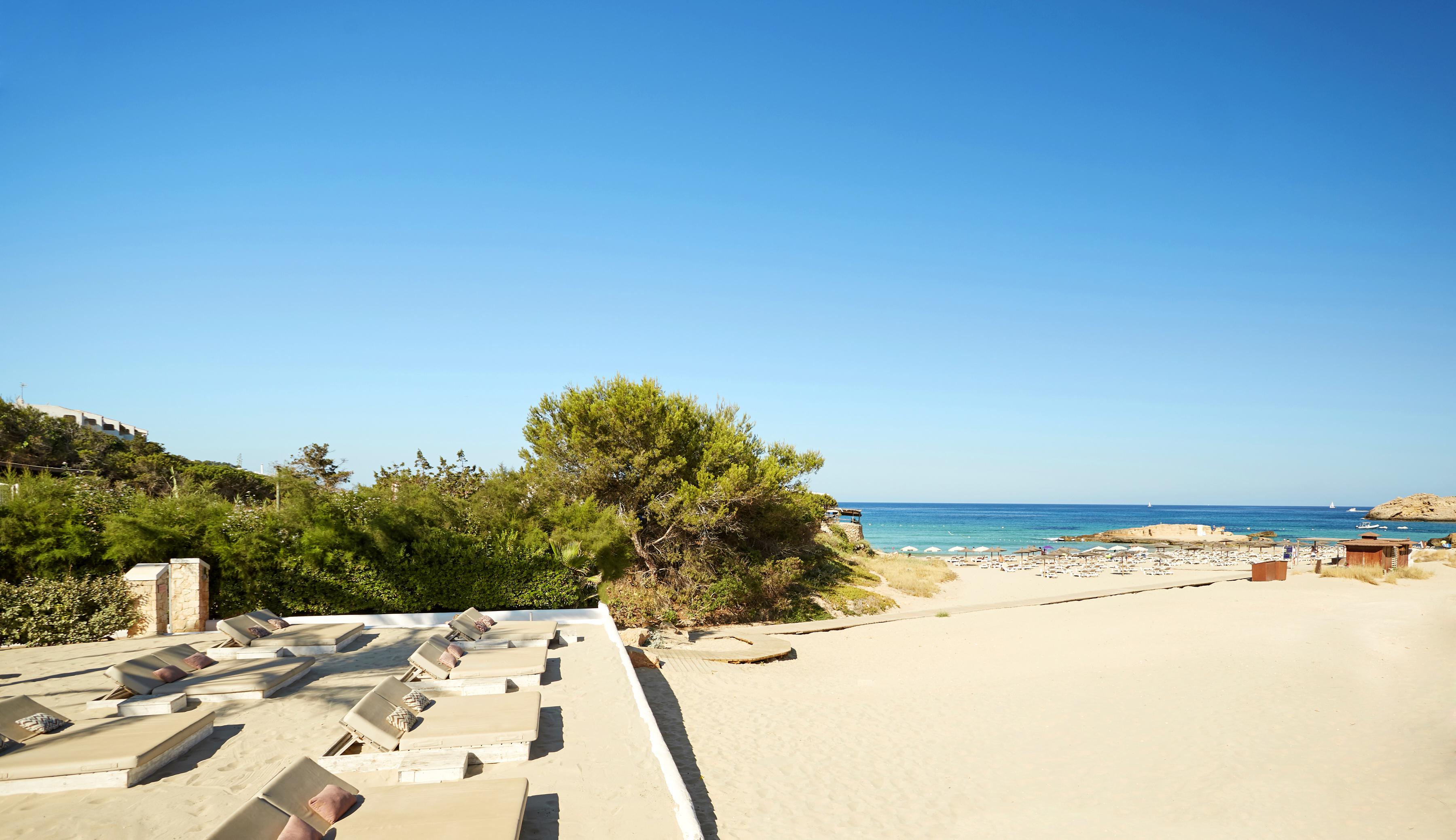 Insotel Tarida Beach Resort & Spa Cala Tarida  Bagian luar foto